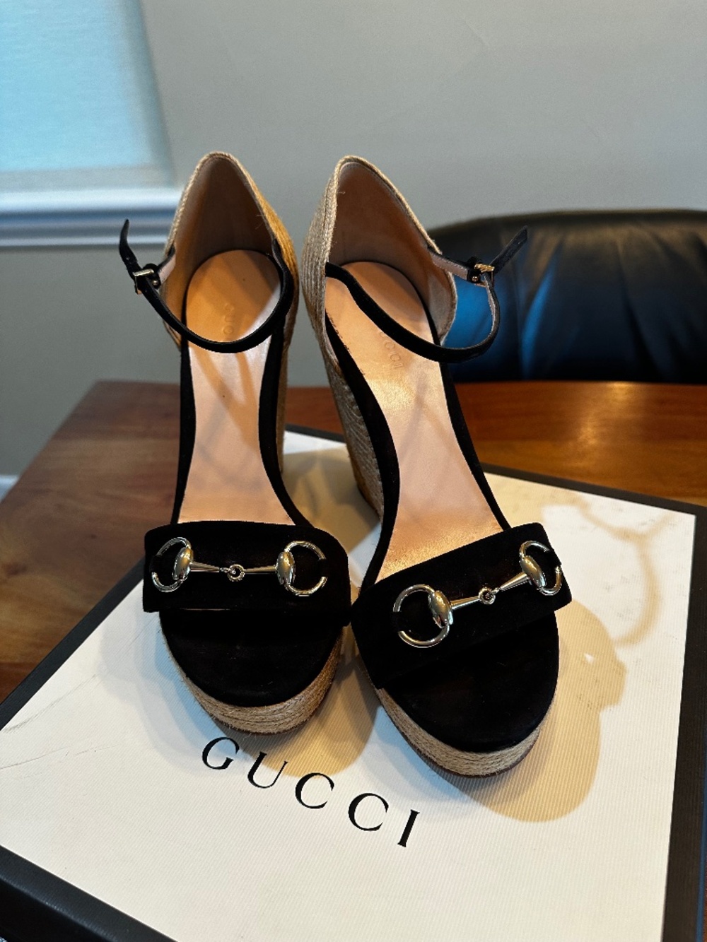 Gucci Black leather upper platform sandals size 40EU size 10 US women shoes